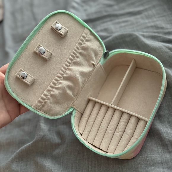 NWOT Pura Vida Travel Jewelry Case - Picture 5 of 5